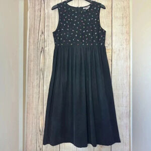 Vintage Fads Womens Curdoroy Floral embroidered Sleeveless maxi dress Medium